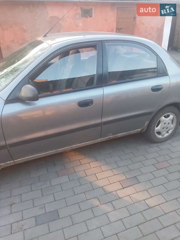 Седан Daewoo Lanos 2008 в Ровно