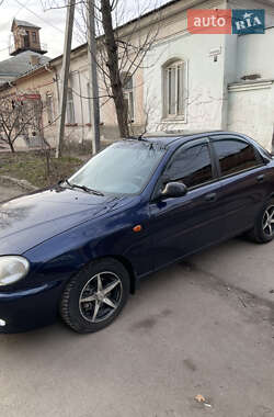 Седан Daewoo Lanos 2002 в Кропивницькому