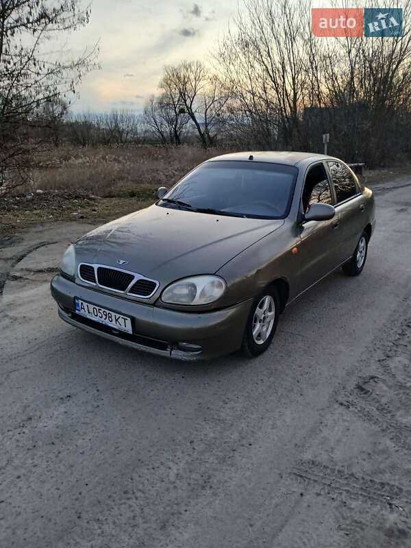 Седан Daewoo Lanos 2012 в 