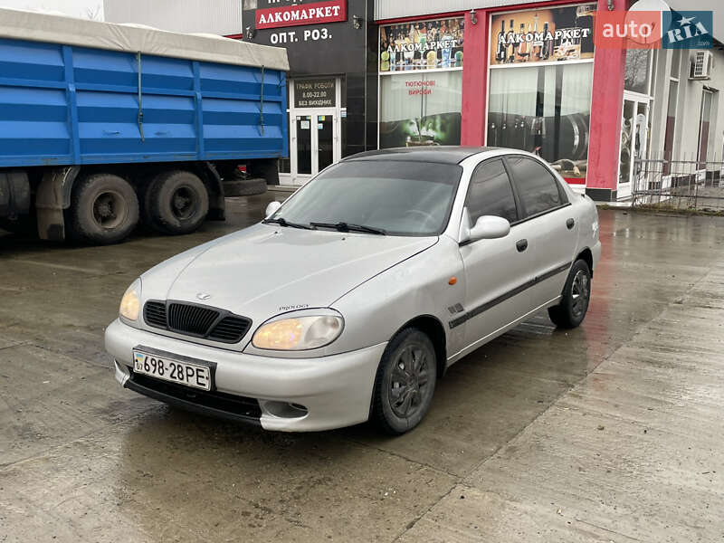 Седан Daewoo Lanos 2003 в Солотвине