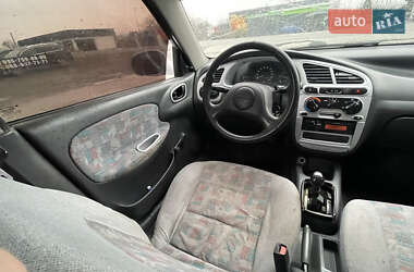 Седан Daewoo Lanos 2003 в Солотвине