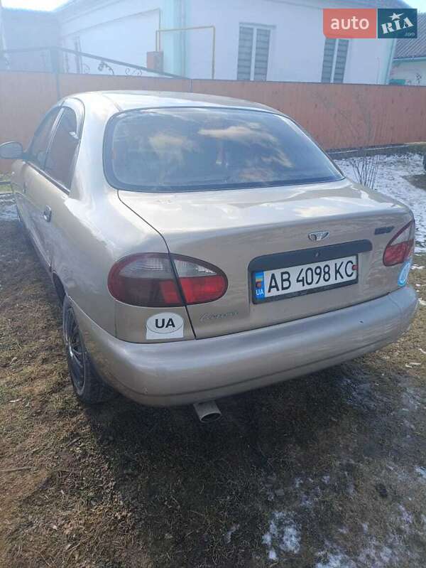 Седан Daewoo Lanos 2008 в Ладижині