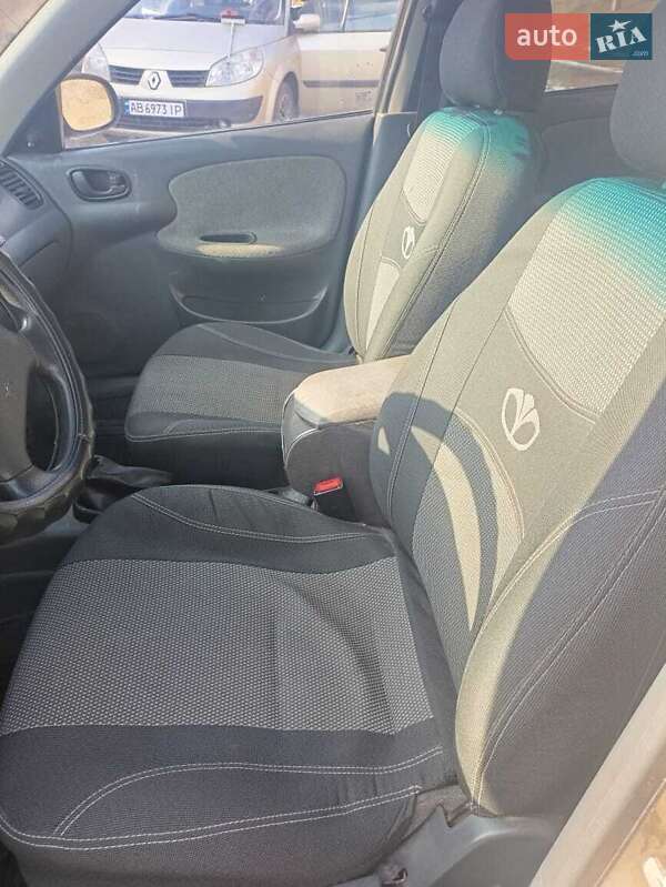 Седан Daewoo Lanos 2008 в Ладижині