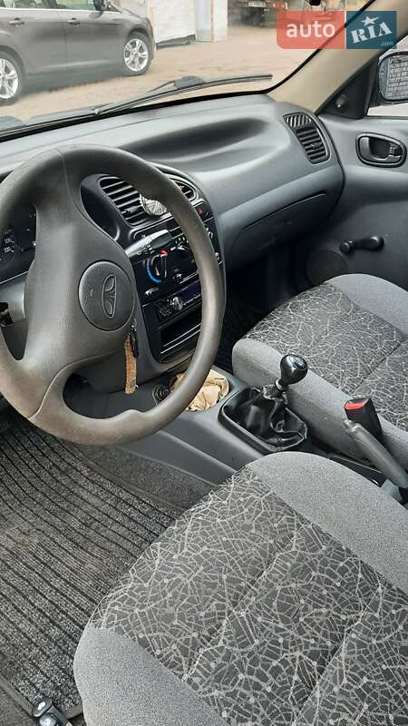 Седан Daewoo Lanos 2004 в Кременчуге
