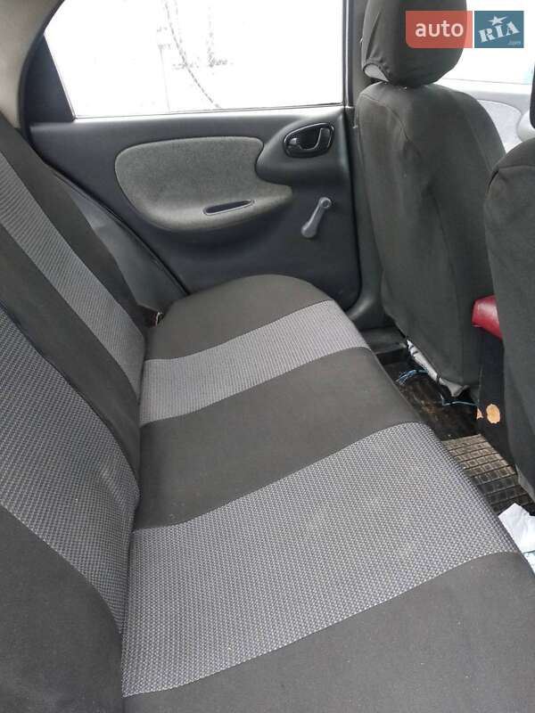 Седан Daewoo Lanos 2008 в Завалье