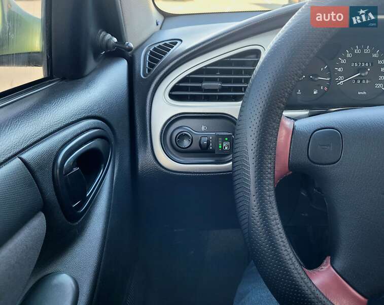 Хэтчбек Daewoo Lanos 2003 в Киеве фото 14 Хэтчбек Daewoo Lanos 2003 в Киеве