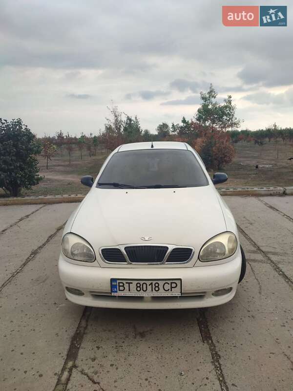 Хэтчбек Daewoo Lanos 2004 в Херсоне