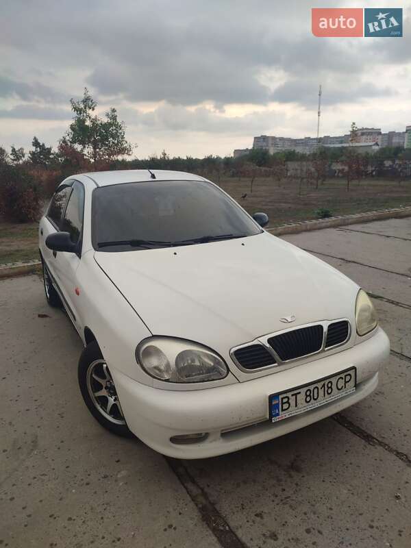 Хэтчбек Daewoo Lanos 2004 в Херсоне