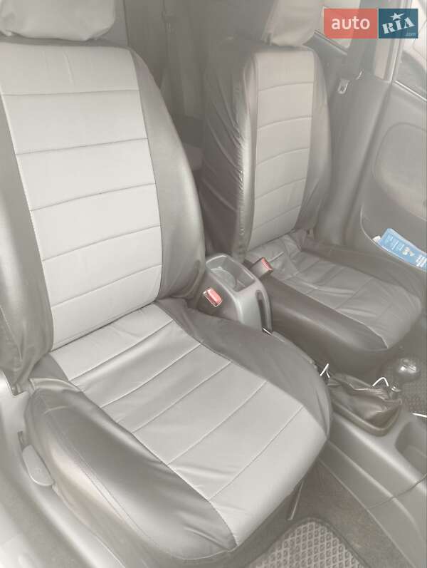 Хэтчбек Daewoo Lanos 2004 в Херсоне