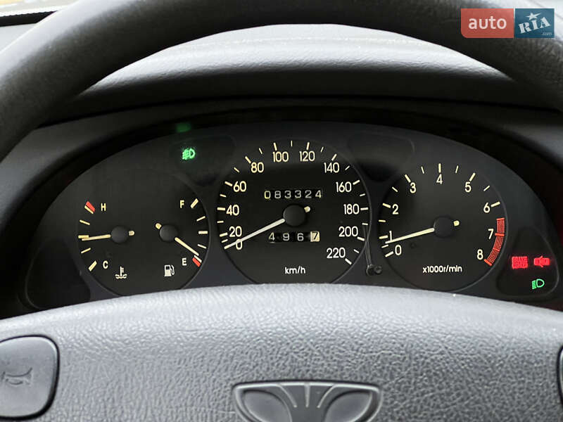 Седан Daewoo Lanos 2003 в Львове