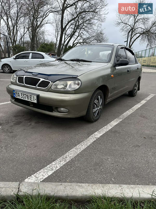 Седан Daewoo Lanos 2004 в Олександрії