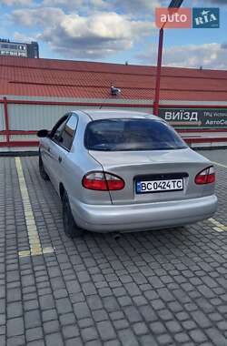 Седан Daewoo Lanos 2005 в Львове