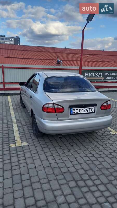 Седан Daewoo Lanos 2005 в Львове