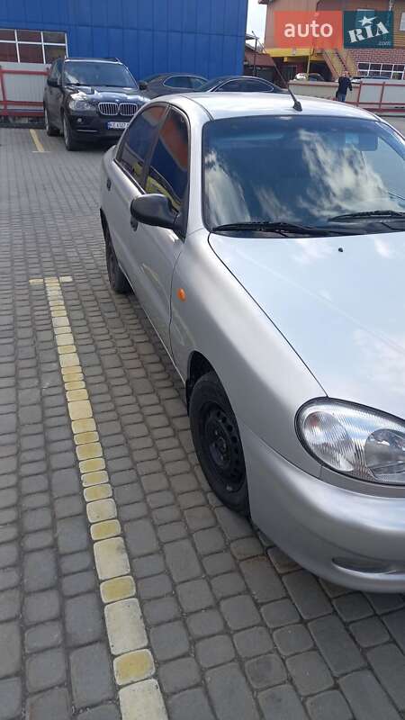 Седан Daewoo Lanos 2005 в Львове