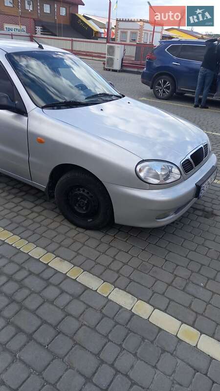 Седан Daewoo Lanos 2005 в Львове