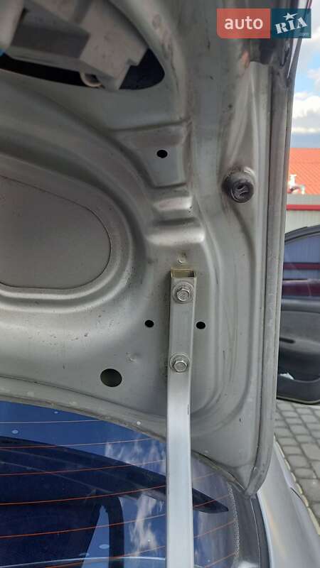 Седан Daewoo Lanos 2005 в Львове