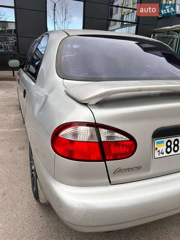 Седан Daewoo Lanos 2003 в Львове