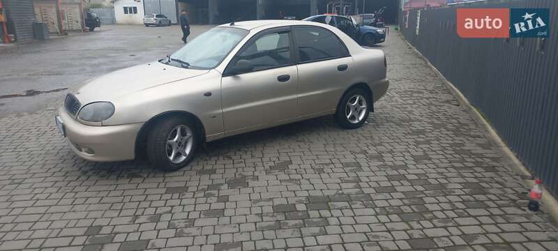 Седан Daewoo Lanos 2004 в Мукачево