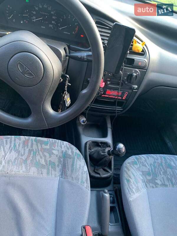 Седан Daewoo Lanos 1998 в Орехове