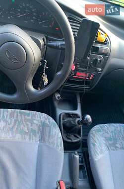 Седан Daewoo Lanos 1998 в 
