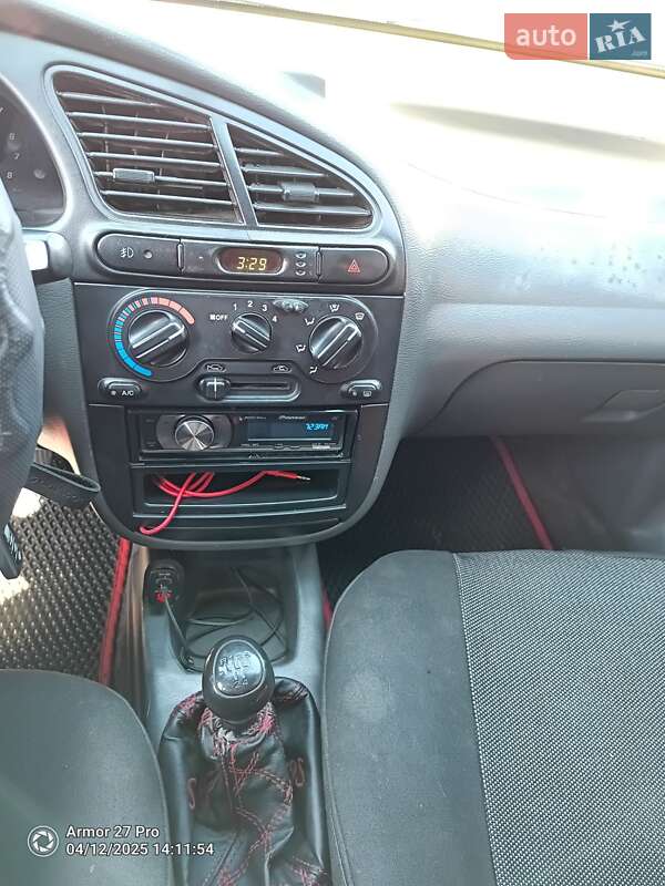 Седан Daewoo Lanos 2007 в Днепре