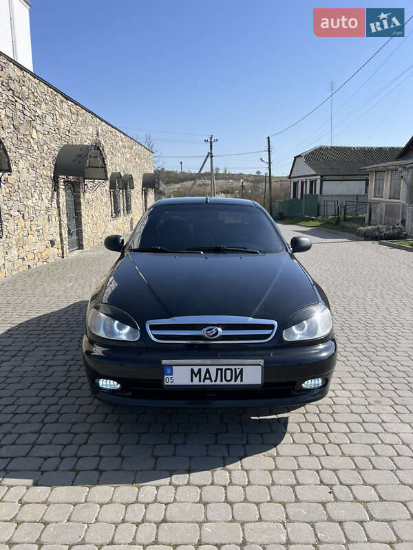 Седан Daewoo Lanos 2011 в 