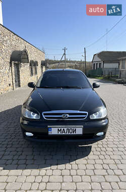 Седан Daewoo Lanos 2011 в 