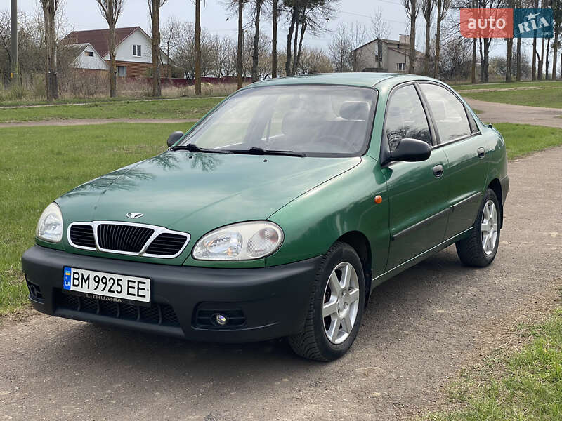 Седан Daewoo Lanos 2001 в 