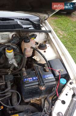 Седан Daewoo Lanos 2004 в 