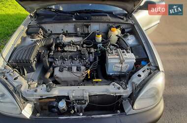 Седан Daewoo Lanos 2004 в 
