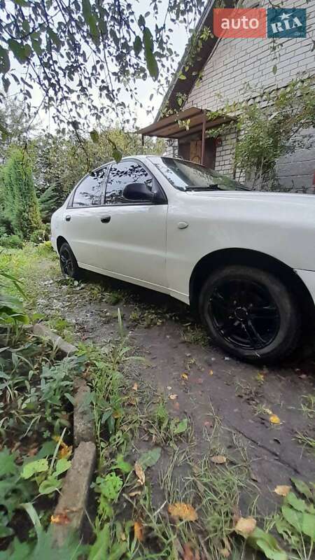 Седан Daewoo Lanos 2003 в Днепре