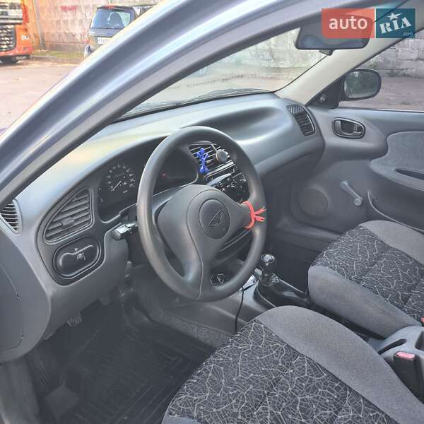 Седан Daewoo Lanos 2008 в Киеве