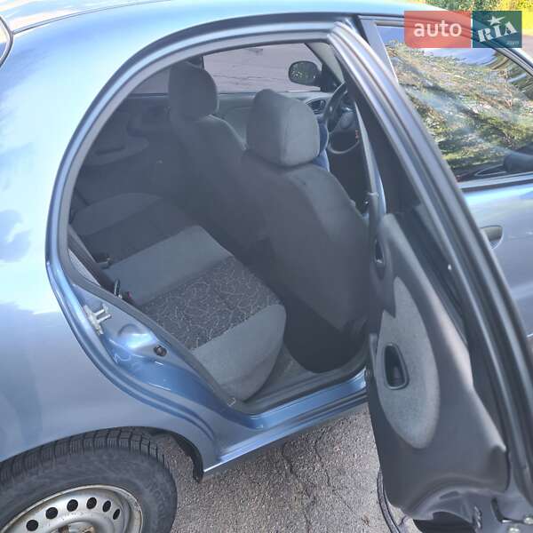 Седан Daewoo Lanos 2008 в Киеве