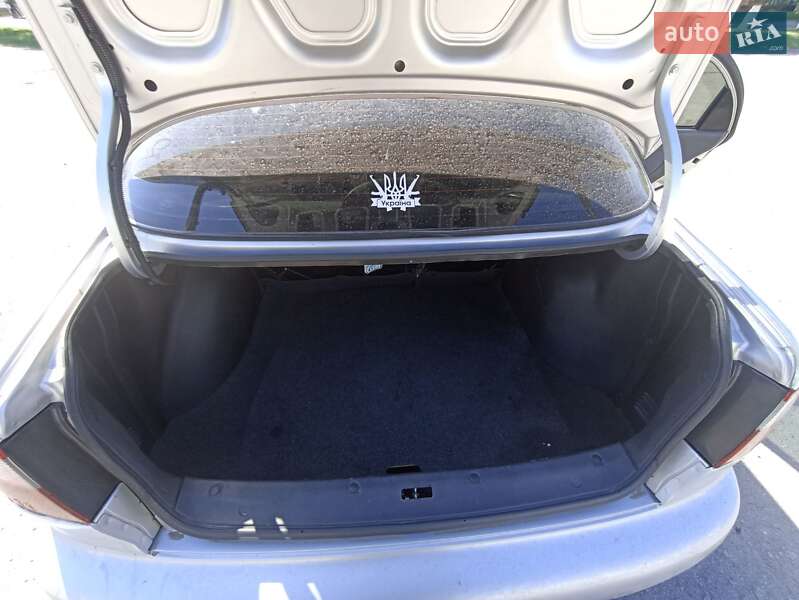 Седан Daewoo Lanos 2007 в Широкому
