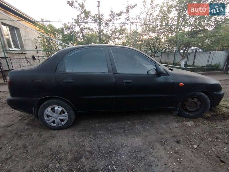 Седан Daewoo Lanos 2008 в Тлумачі
