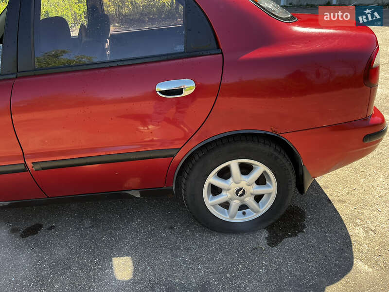 Седан Daewoo Lanos 2008 в Новому Розділі