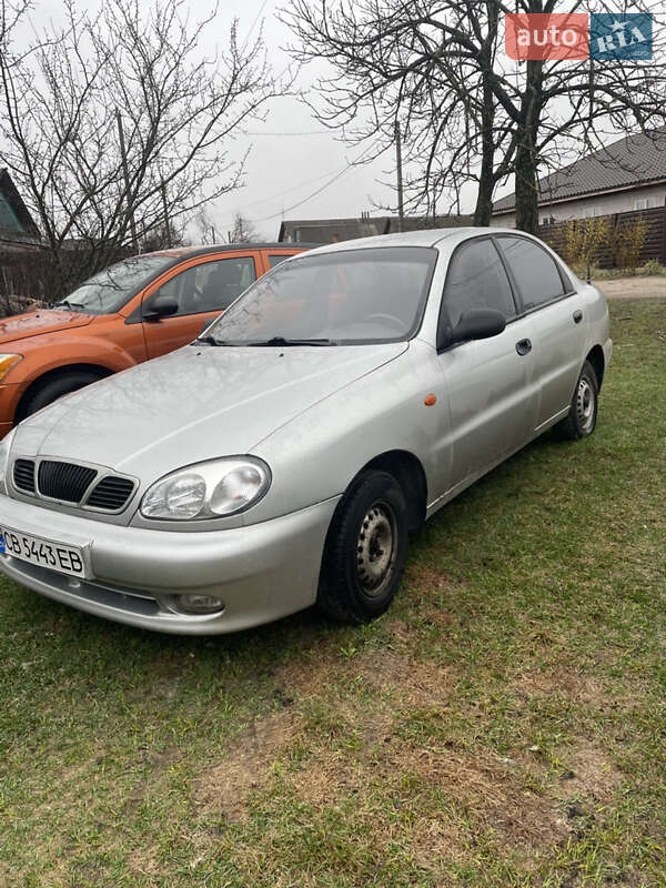 Седан Daewoo Lanos 2002 в Сновске