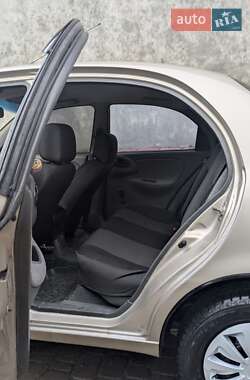 Седан Daewoo Lanos 2004 в 