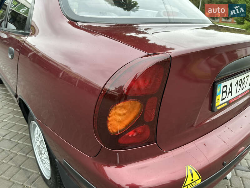 Седан Daewoo Lanos 2011 в Кропивницком