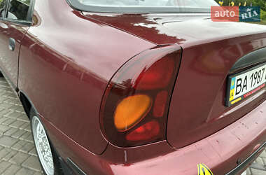 Седан Daewoo Lanos 2011 в 