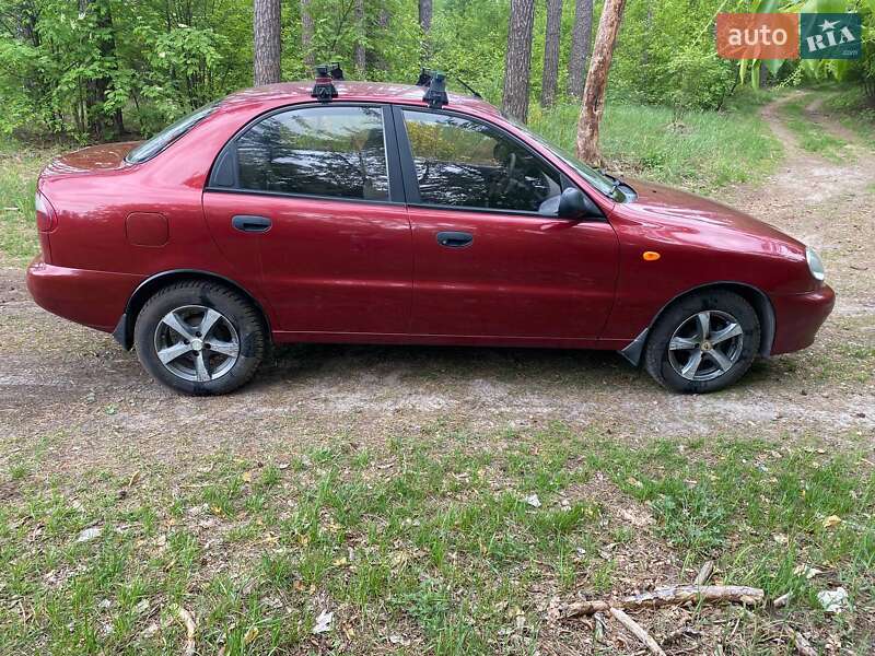 Седан Daewoo Lanos 2006 в Киеве