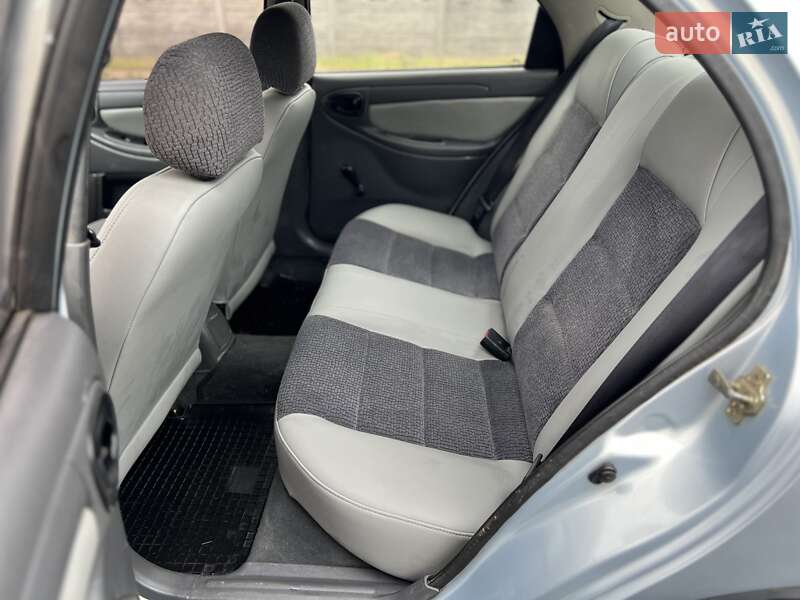 Седан Daewoo Lanos 2005 в Шептицькому