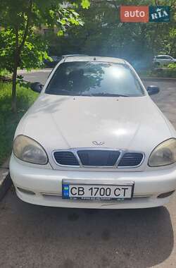 Седан Daewoo Lanos 2003 в Киеве