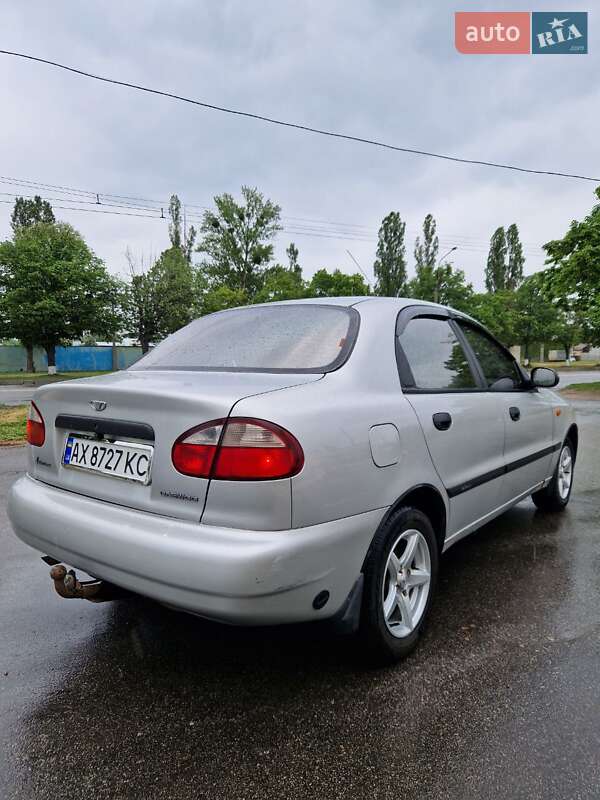 Седан Daewoo Lanos 2004 в Харькове
