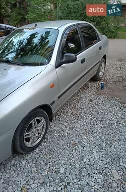 Седан Daewoo Lanos 2004 в 