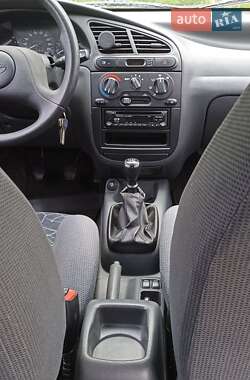Седан Daewoo Lanos 2003 в 