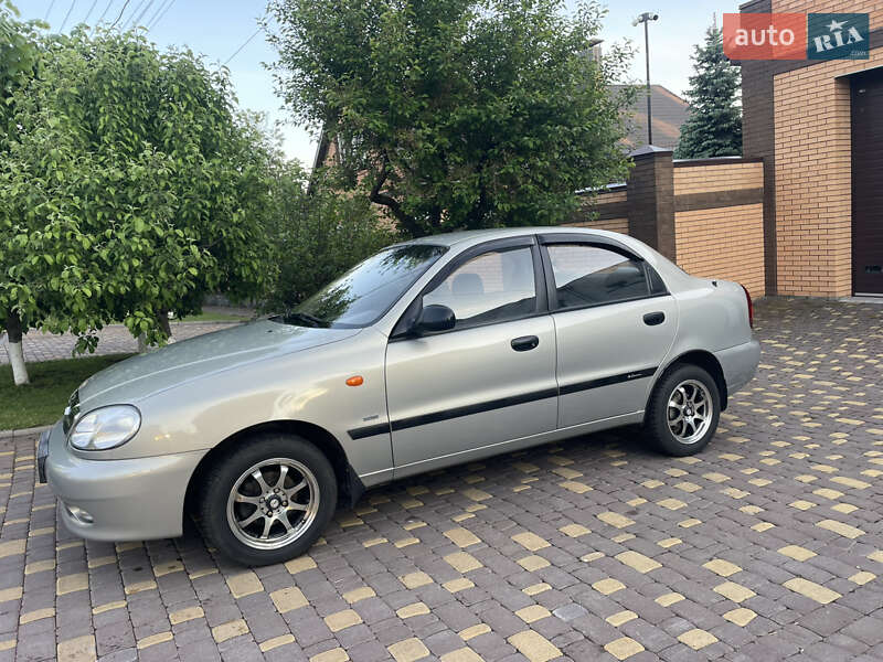 Седан Daewoo Lanos 2008 в 