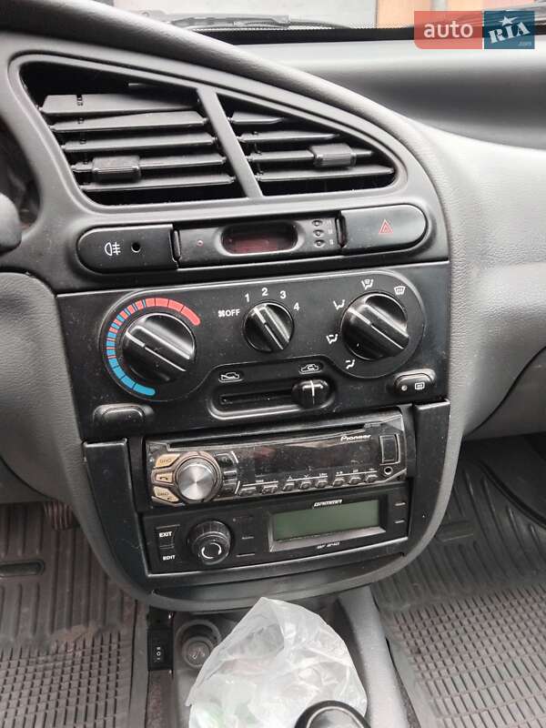 Седан Daewoo Lanos 2008 в Дубно