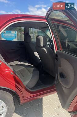Седан Daewoo Lanos 2008 в 