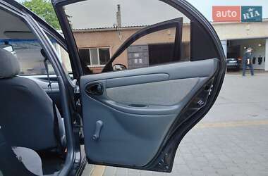 Седан Daewoo Lanos 2010 в 